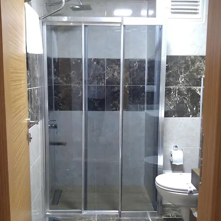 Geyikli Aqua Hotel ホテル